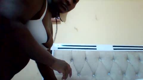Snapshot of smartqueen1 chatting on 21, 1, 2025 Katerina online show from 21, 1, 2025