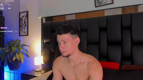 Jade Smiith online show from 8, 10, 2025