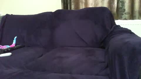 smileemaan online show from 2, 3, 2026