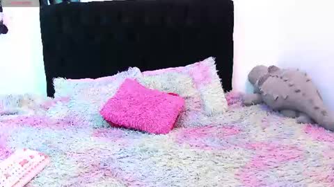 Snapshot of smoke_leidy_ chatting on 2, 8, 2026 smoke_leidy_ online show from 2, 8, 2026