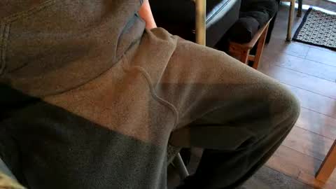 Snapshot of smokefest187 chatting on 25, 1, 2025 Peter Johnson online show from 25, 1, 2025