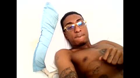 Snapshot of smokepurxxx chatting on 11, 5, 2026 smokepurxxx online show from 11, 5, 2026