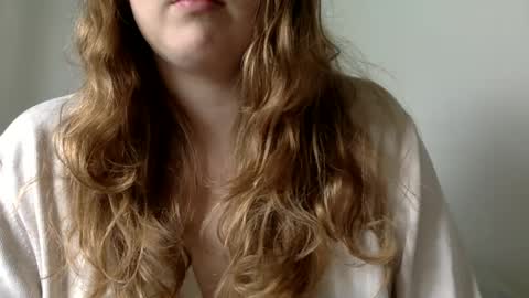 Snapshot of smokeshow3 chatting on 16, 12, 2024 smokeshow3 online show from 16, 12, 2024