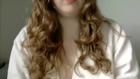 Snapshot of smokeshow3 chatting on 6, 1, 2025 smokeshow3 online show from 6, 1, 2025