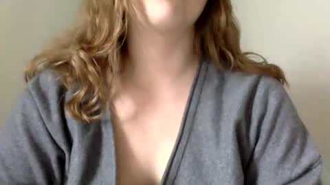 Snapshot of smokeshow3 chatting on 4, 2, 2025 smokeshow3 online show from 4, 2, 2025