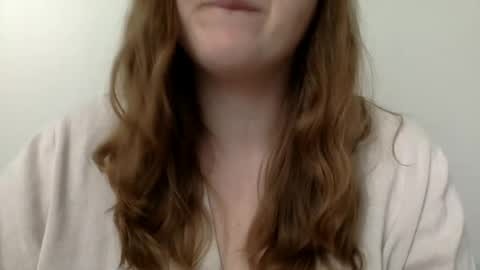 Snapshot of smokeshow3 chatting on 21, 2, 2025 smokeshow3 online show from 21, 2, 2025