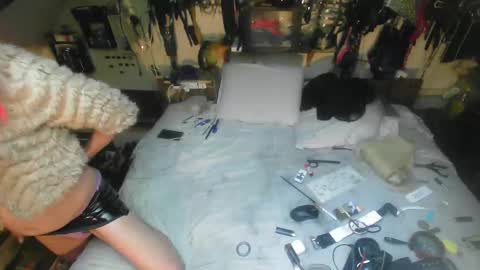 smokeslut365 online show from 31, 10, 2025