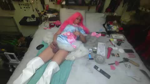 smokeslut365 online show from 7, 11, 2025