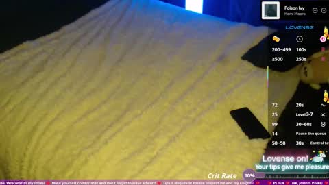 Snapshot of smuffin_x chatting on 24, 2, 2026 Strawberry Muffin online show from 24, 2, 2026