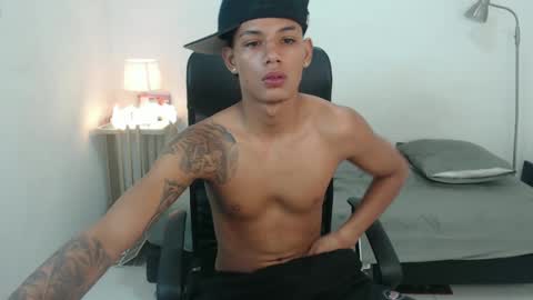 snak_master1 online show from 3, 10, 2025