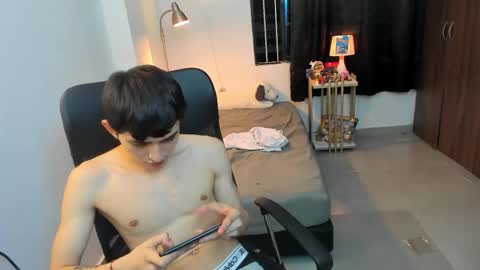 snak_master1 online show from 6, 11, 2025