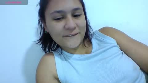 Snapshot of snakedoll_ chatting on 8, 10, 2025 snakedoll_ online show from 8, 10, 2025