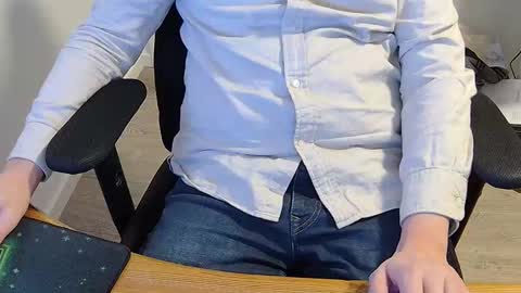 Snapshot of sneakybill82 chatting on 18, 1, 2026 Sneakybill online show from 18, 1, 2026