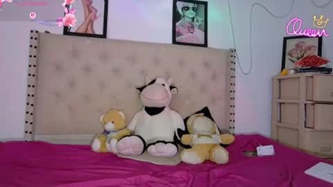 Snapshot of sneakyy_fantasy chatting on 14, 6, 2026 Hellen online show from 14, 6, 2026