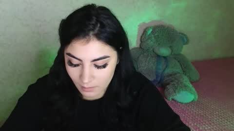 Olivia online show from 9, 10, 2025