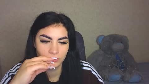 Olivia online show from 16, 11, 2025