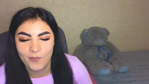 Olivia online show from 21, 11, 2025