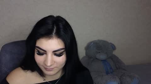 Olivia online show from 2, 12, 2025