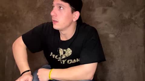 Snapshot of snoochiepoochies chatting on 3, 2, 2025 Will Rex online show from 3, 2, 2025