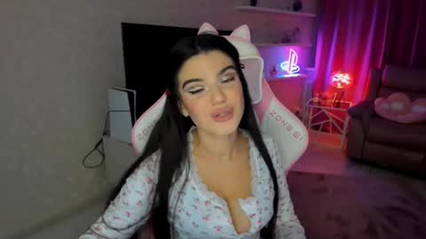 snowingwinter online show from 9, 10, 2025