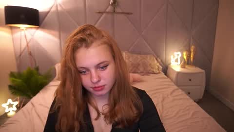 snowwhite_bella online show from 4, 11, 2025