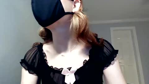 Snapshot of snuggle_b0t chatting on 7, 3, 2025 snuggle_b0t online show from 7, 3, 2025