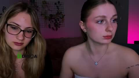 Snapshot of so_hot_rosalie chatting on 21, 4, 2026 so_hot_rosalie online show from 21, 4, 2026