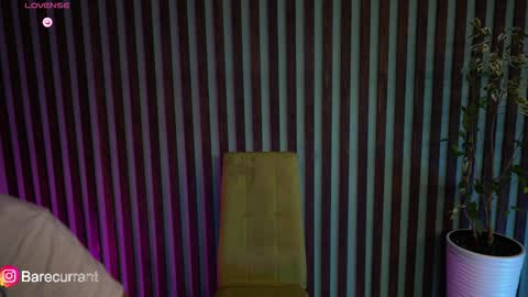 Yesenia online show from 27, 10, 2025