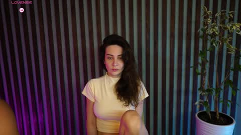 Yesenia online show from 8, 11, 2025