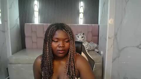 soffia_b online show from 11, 10, 2025