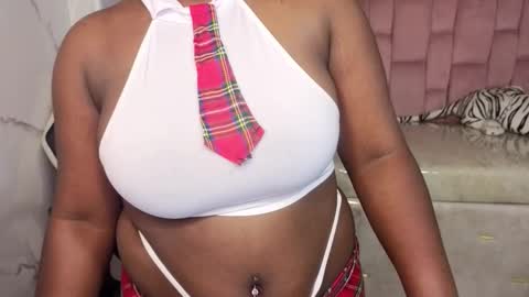 soffia_b online show from 23, 10, 2025