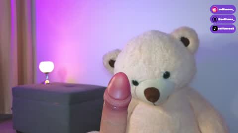 Snapshot of soffimoon_ chatting on 5, 12, 2024 IG Soffimoon I THANK YOU FOR LEAVING YOUR FOLLOW online show from 5, 12, 2024