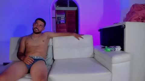 Snapshot of soffipink chatting on 2, 3, 2025 Sofia Valentina 3 online show from 2, 3, 2025