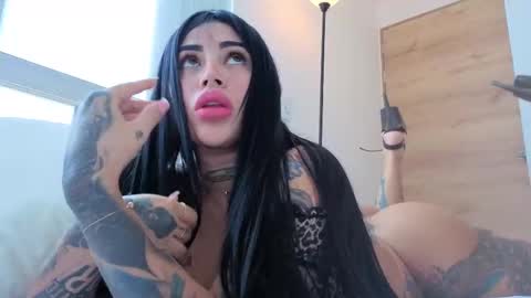 sofhia cruz online show from 1, 11, 2025