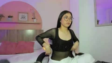 Snapshot of sofi_alix chatting on 15, 6, 2026 S O F I online show from 15, 6, 2026