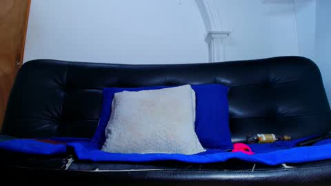 Snapshot of sofi_decker chatting on 12, 10, 2025 Sofia online show from 12, 10, 2025