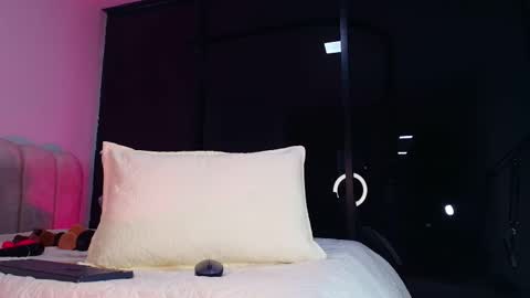 Snapshot of sofi_decker chatting on 13, 11, 2025 Sofia online show from 13, 11, 2025