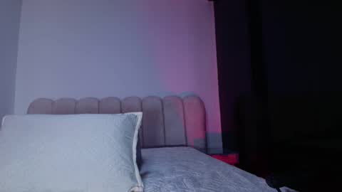 Snapshot of sofi_decker chatting on 20, 11, 2025 Sofia online show from 20, 11, 2025