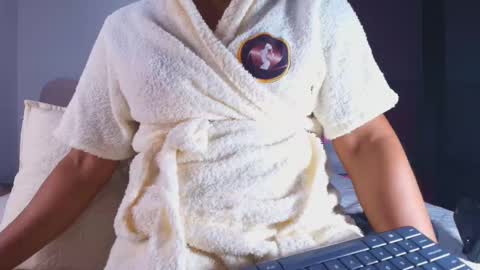 Snapshot of sofi_decker chatting on 3, 12, 2025 Sofia online show from 3, 12, 2025