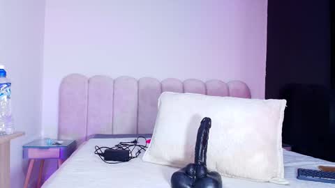 Snapshot of sofi_decker chatting on 20, 12, 2025 Sofia online show from 20, 12, 2025