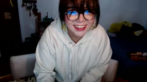 Sofi Lynch online show from 9, 6, 2026