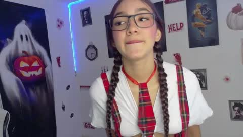 Snapshot of sofia_arango1107 chatting on 13, 10, 2025 sofia_arango1107 online show from 13, 10, 2025
