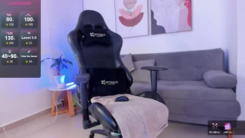 Sofia Jo                                                                                            IG sofisj023 online show from 14, 12, 2025