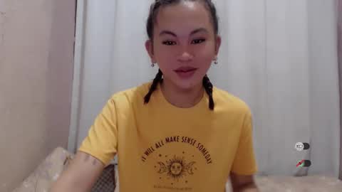 sofia_sweetheart18 online show from 30, 3, 2026