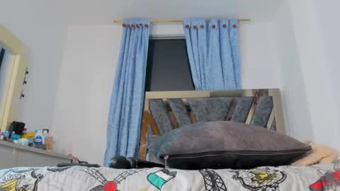 Snapshot of sofia_swett_03 chatting on 9, 2, 2025 laura online show from 9, 2, 2025