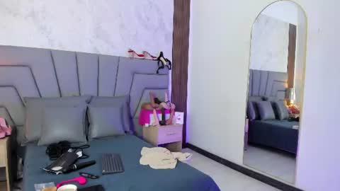 Snapshot of sofia_velez5 chatting on 14, 6, 2026 online show from 14, 6, 2026