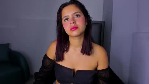 Sofa online show from 18, 9, 2025
