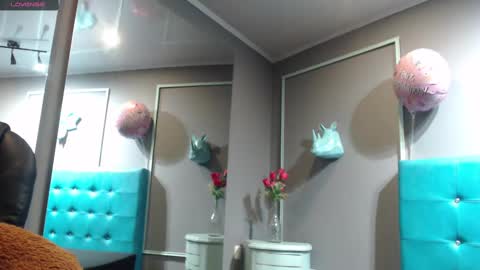 Sofa online show from 14, 2, 2025