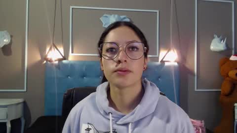 Sofa online show from 18, 11, 2025