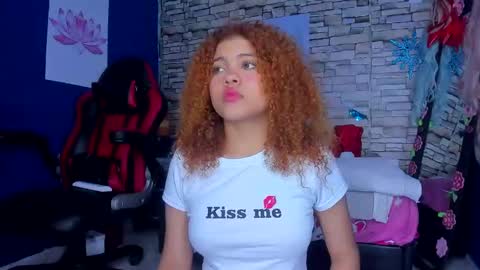sofiacastillo01 online show from 16, 1, 2025